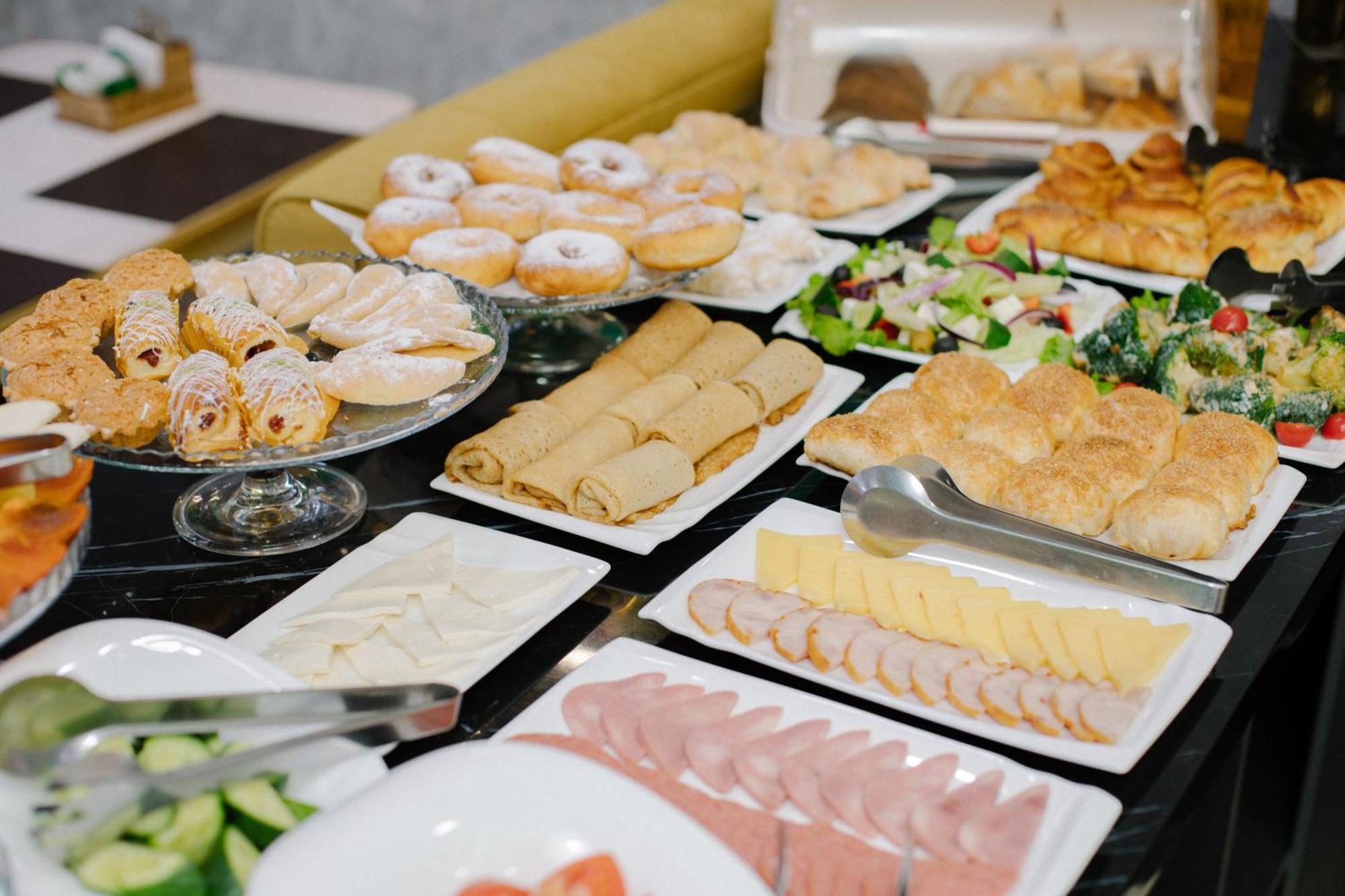 Dendi Plaza Hotel Buxoro Ngoại thất bức ảnh