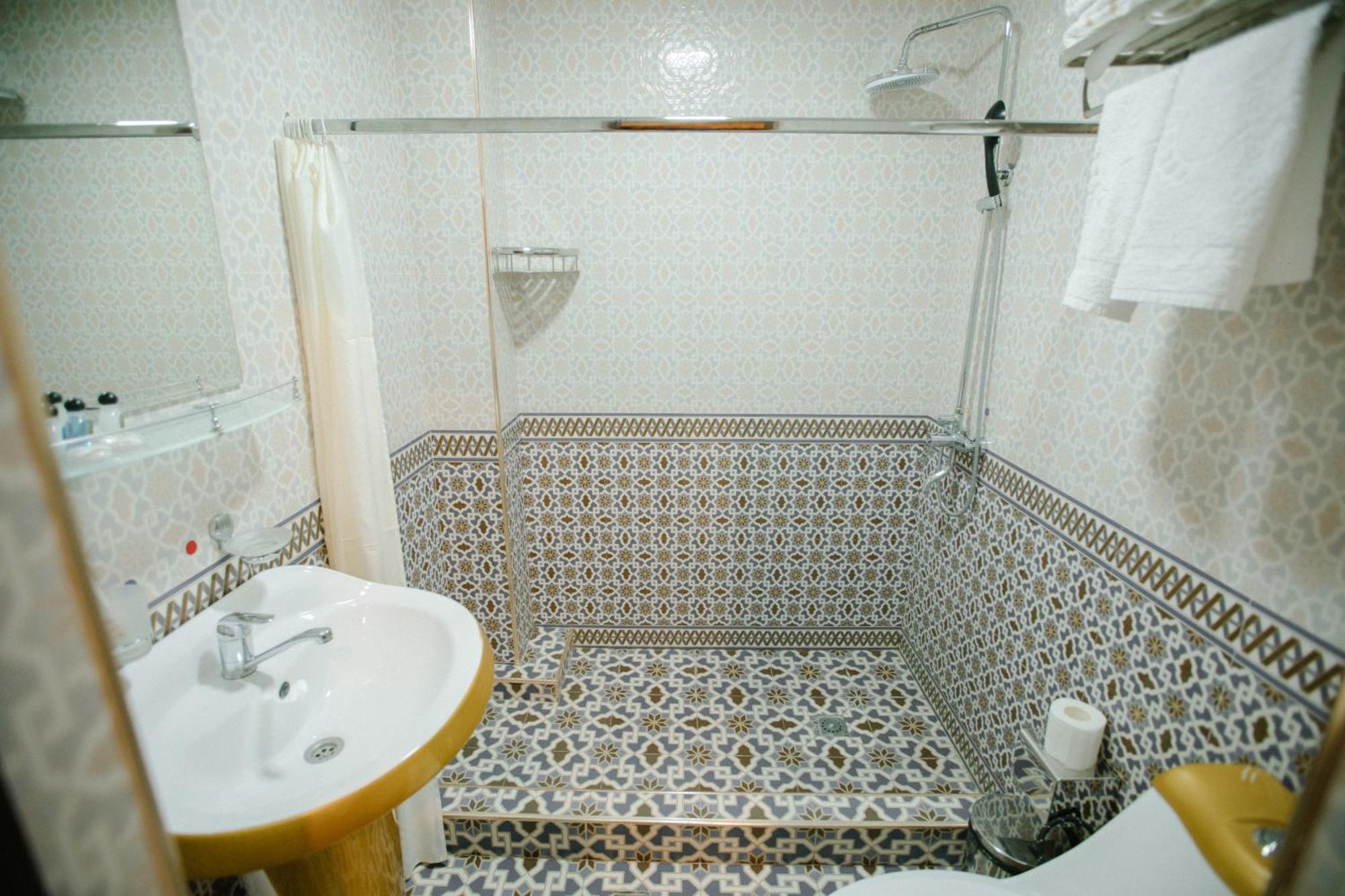 Dendi Plaza Hotel Buxoro Ngoại thất bức ảnh